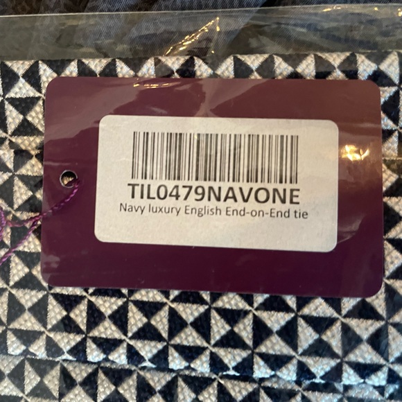 Brand-new Charles Tyrwhitt Handmade Luxury Tie - Picture 5 of 5